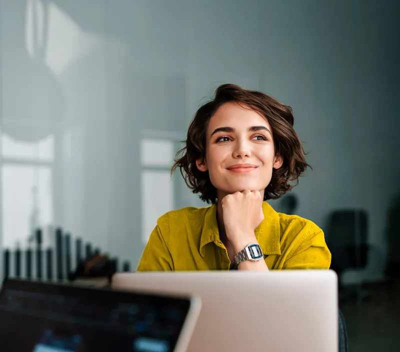 <br/>Te protegemos en<br/>todo momento<br/><br/>Estamos conectados 24/7, ante un evento nuestra Central Receptora actuará en pocos segundos llamando a la policía. 