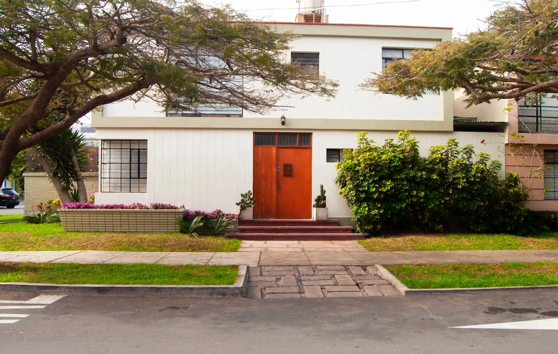 Cómo proteger en Colombia una casa vacía o segunda vivienda mientras estás fuera