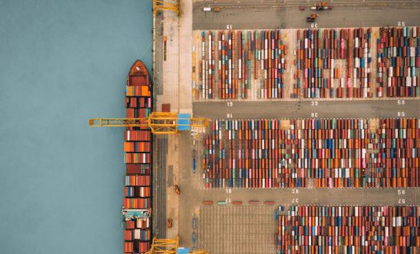 Cinco riesgos que enfrenta el comercio marítimo en 2023 Cinco riesgos que enfrenta el comercio marítimo en 2023